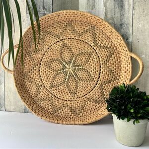🌴VTG Round Woven Rattan Tray Basket W/ Handles and Green Floral Design